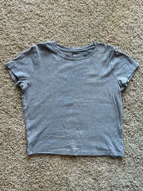 Hollister Heather Gray Short Sleeve Tee Women’s Size S